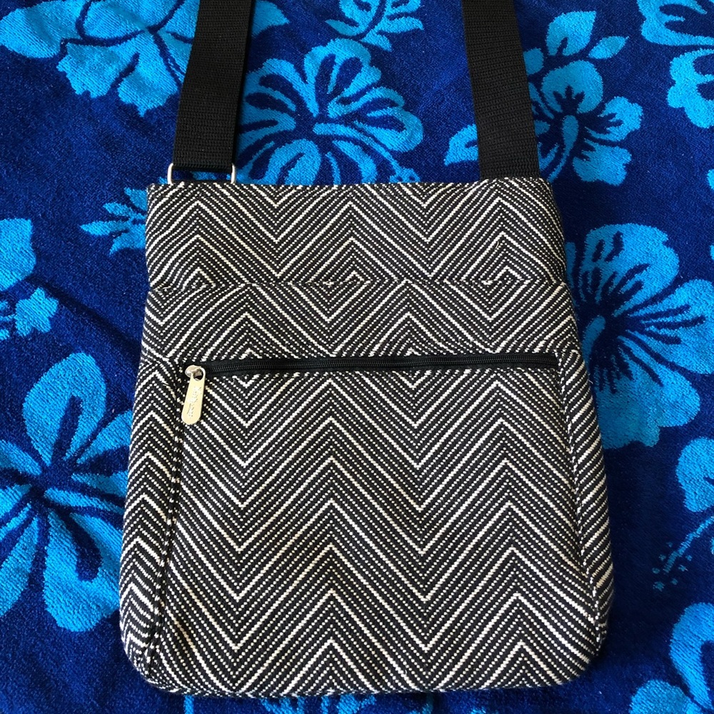 31 Bags Messenger Bag Like New!